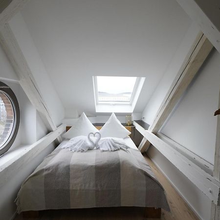 Kuenstlerzimmer Im Kulturhaus Haeselburg เกรา ภายนอก รูปภาพ
