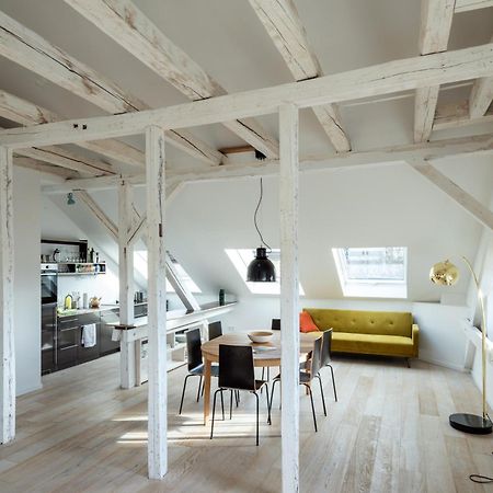 Kuenstlerzimmer Im Kulturhaus Haeselburg เกรา ภายนอก รูปภาพ