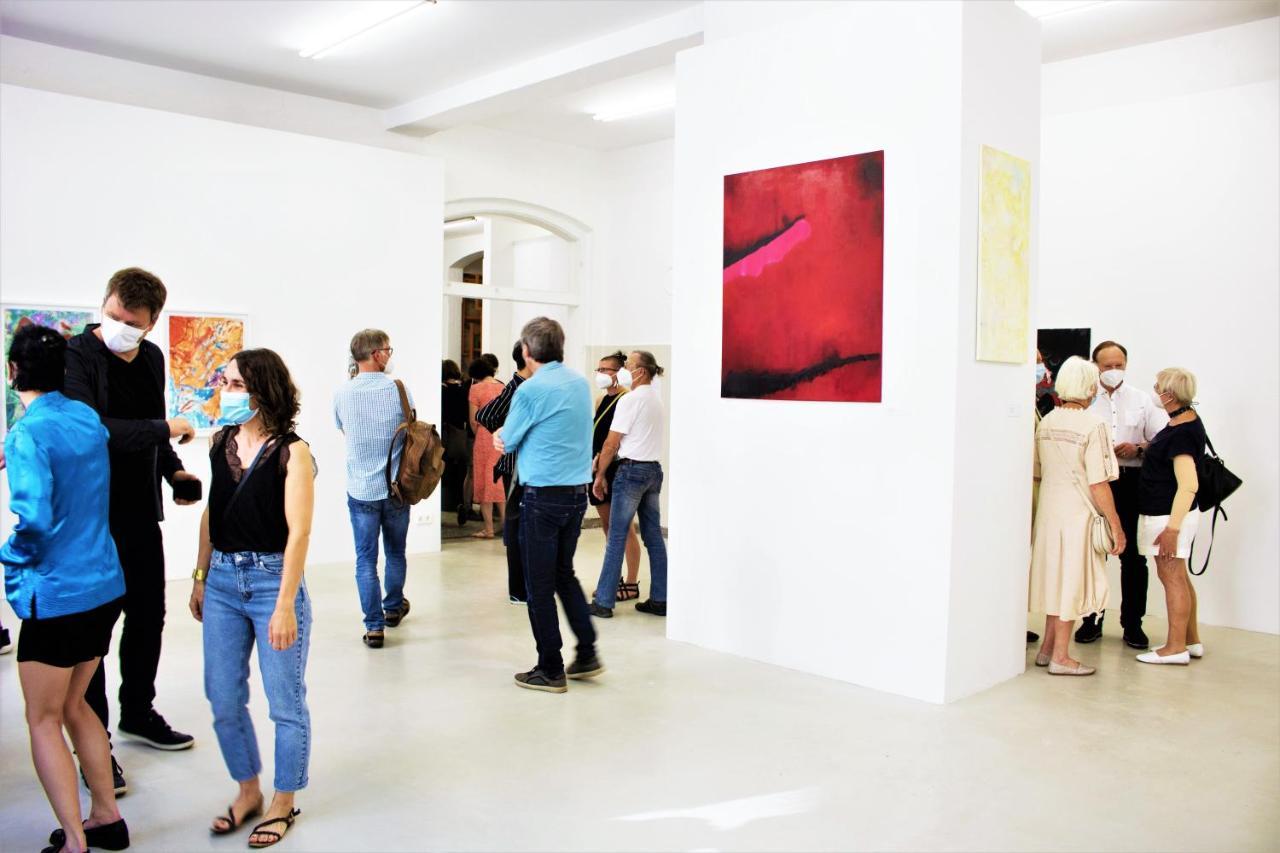 Kuenstlerzimmer Im Kulturhaus Haeselburg เกรา ภายนอก รูปภาพ