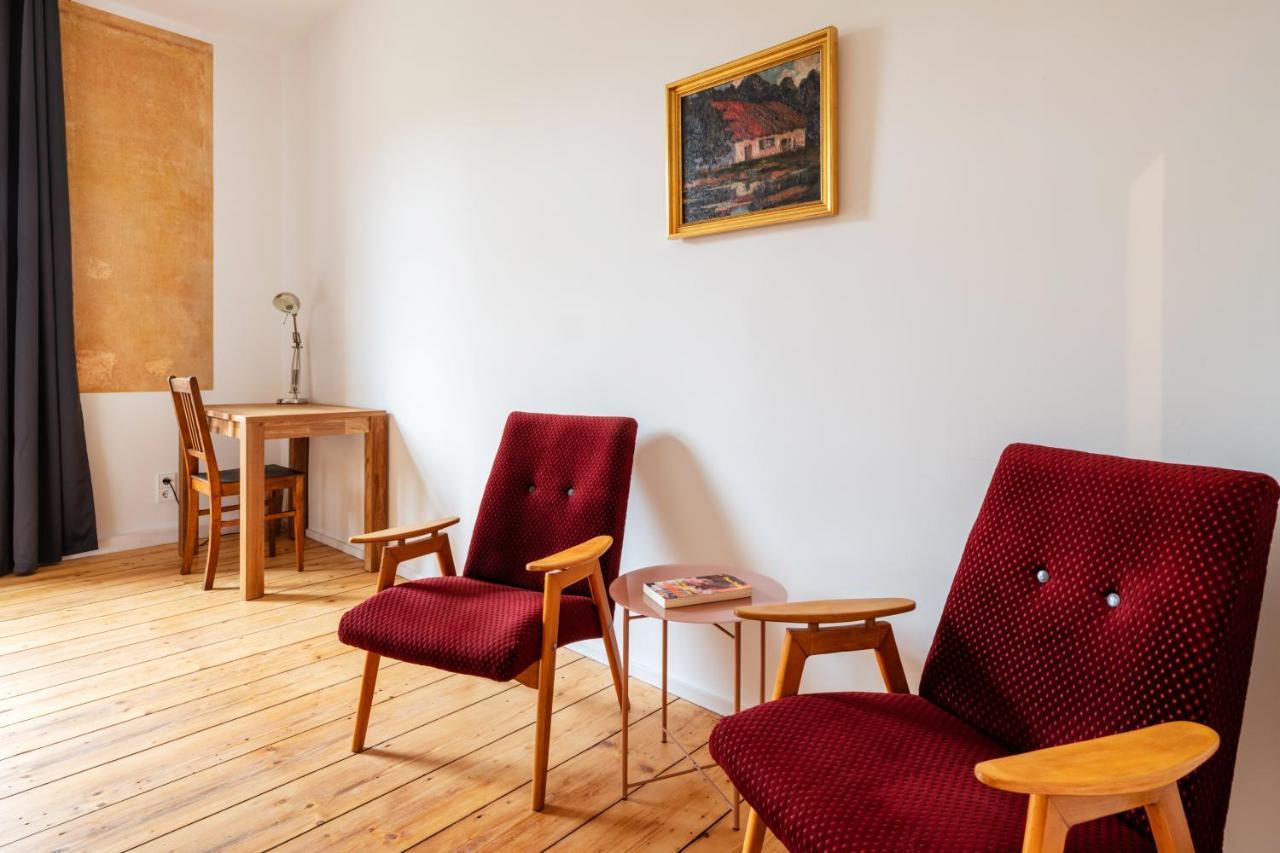 Kuenstlerzimmer Im Kulturhaus Haeselburg เกรา ภายนอก รูปภาพ