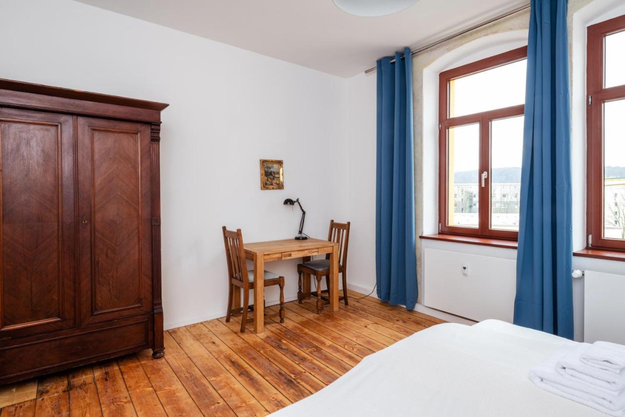 Kuenstlerzimmer Im Kulturhaus Haeselburg เกรา ภายนอก รูปภาพ