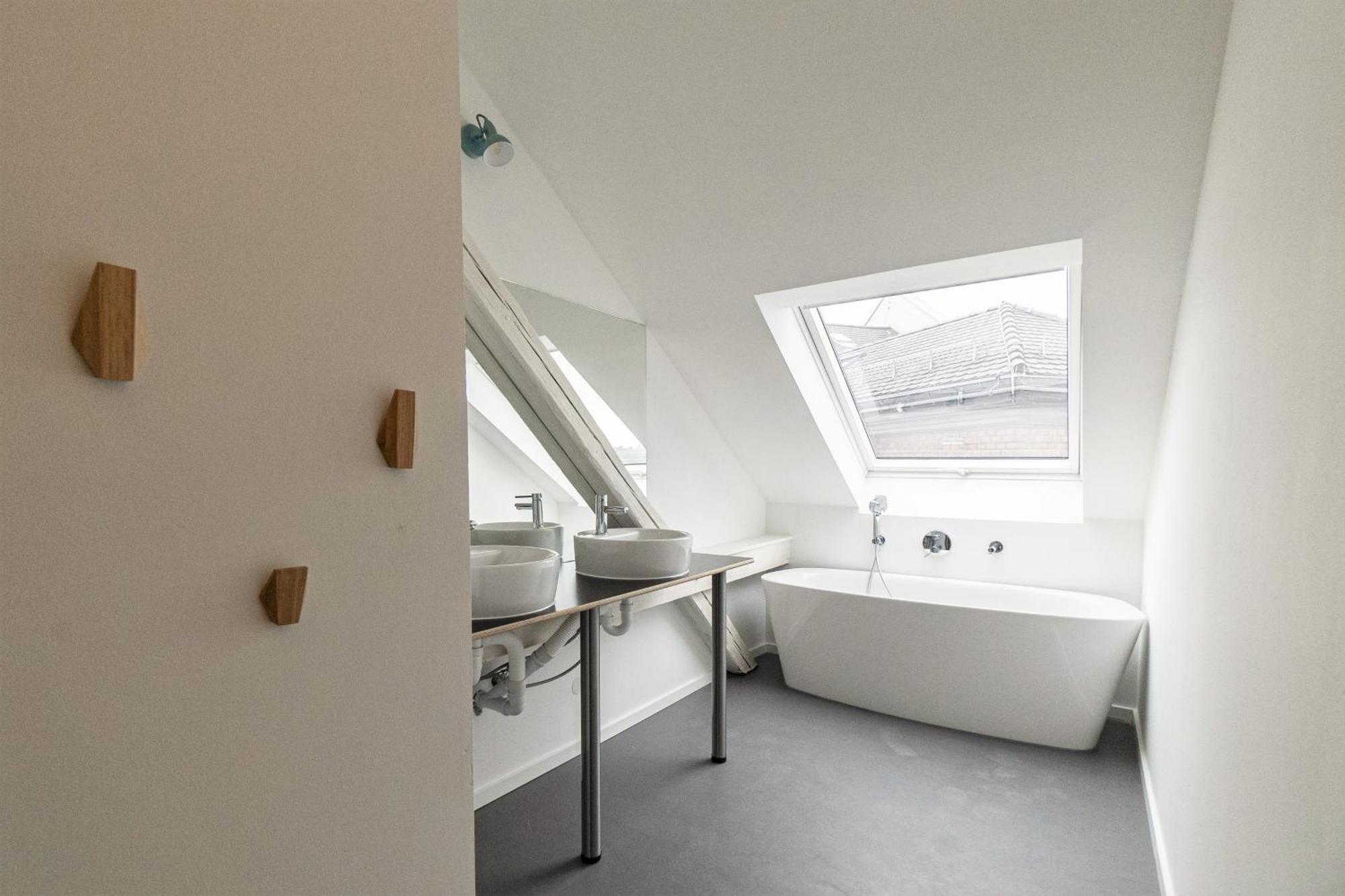 Kuenstlerzimmer Im Kulturhaus Haeselburg เกรา ภายนอก รูปภาพ