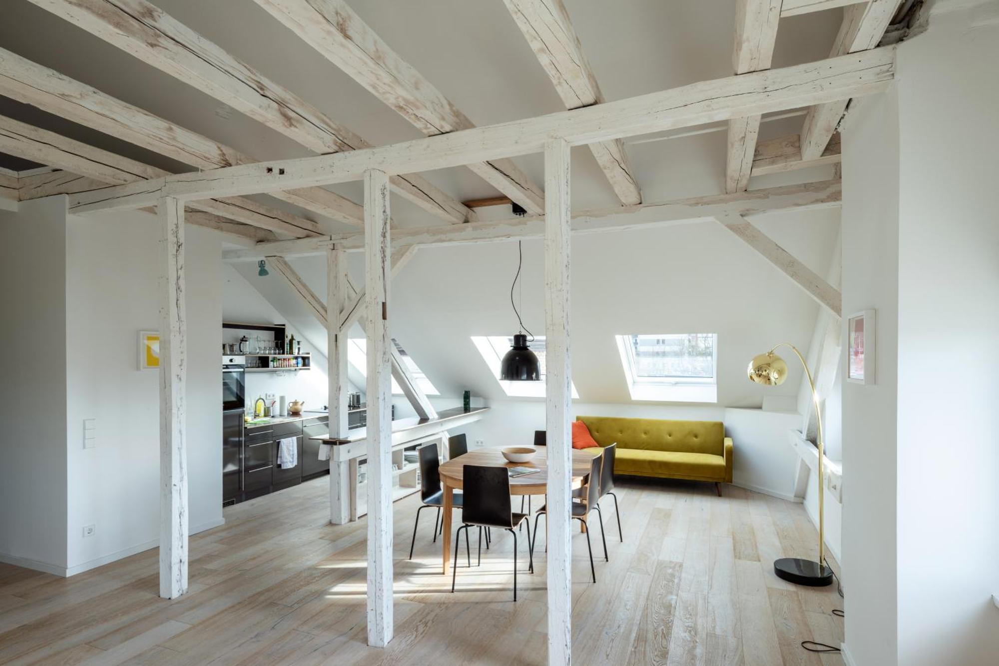 Kuenstlerzimmer Im Kulturhaus Haeselburg เกรา ภายนอก รูปภาพ